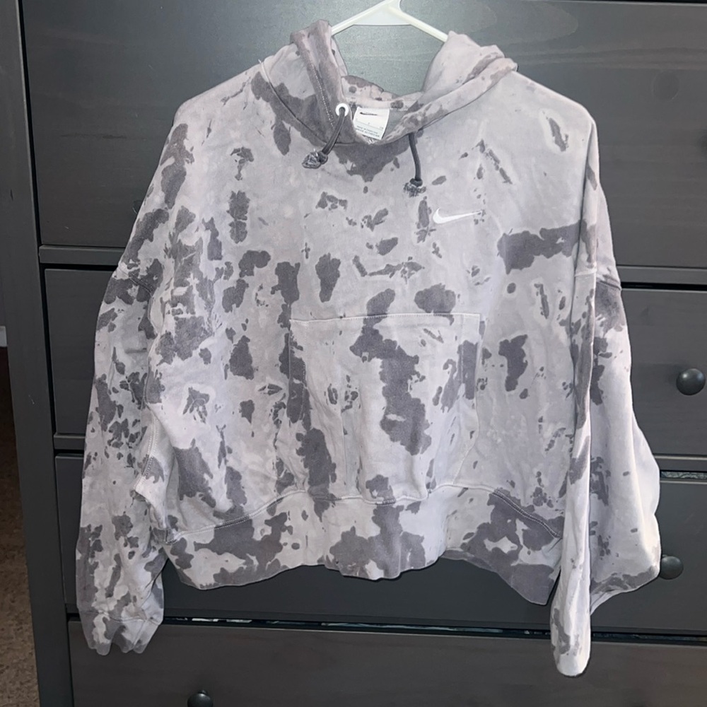 Nike sweatshirt